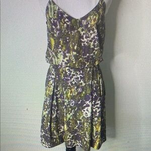 Lululemon Women's Green Purple City Summer Mini V-Neck Dress Size 4